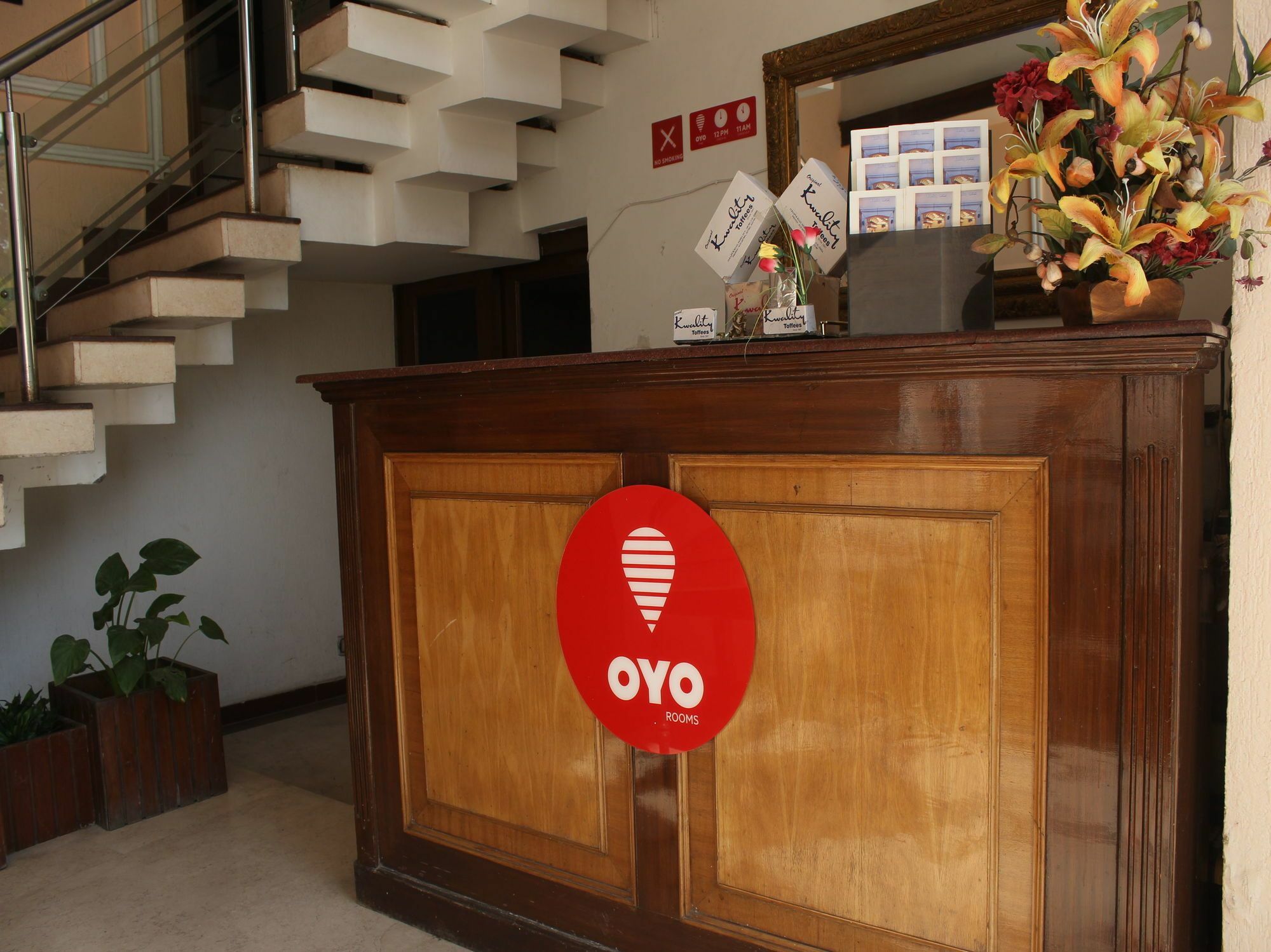 Oyo 5232 Kwality Hotel Déhrádún Exteriér fotografie